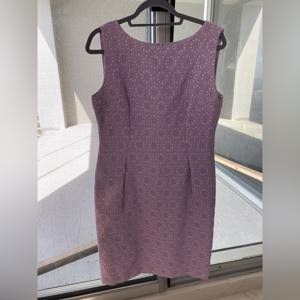 Like new carolina herrera dress. No flaws.